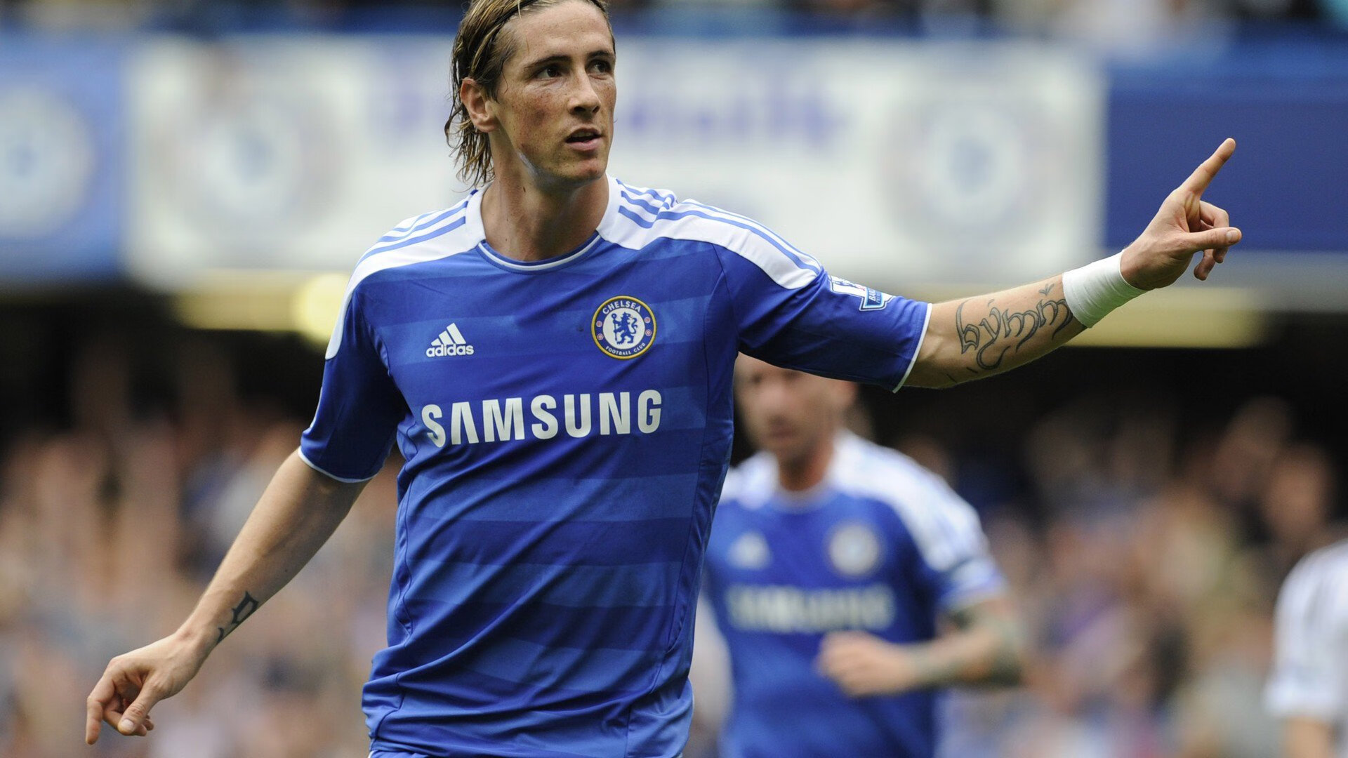 开云电竞-麦基翁以领先优势锁定冠军宝座，麦基翁图片